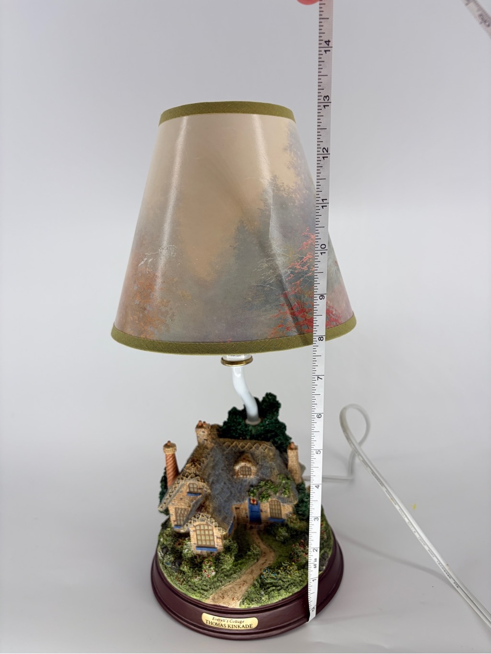 Thomas Kinkade Everett’s Cottage Accent Table Lamp - with Shade - Picture 11 of 13